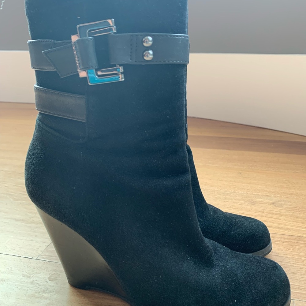 Guess Black Wedge Suede Booties Size 6